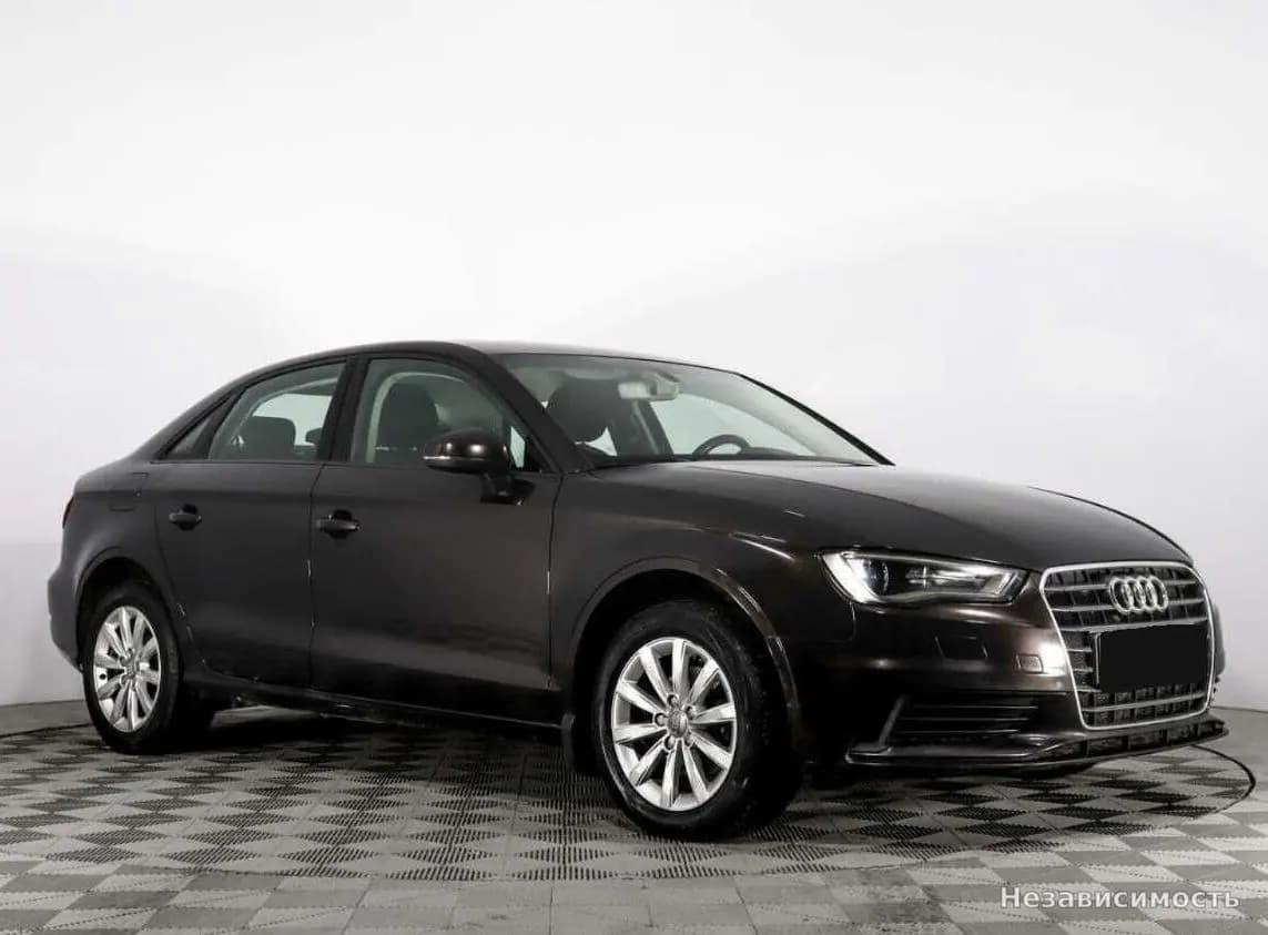Audi A3 2015 с пробегом — фото 3