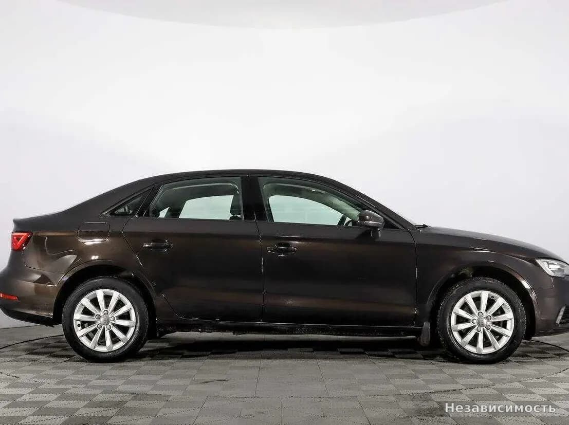 Audi A3 2015 с пробегом — фото 4