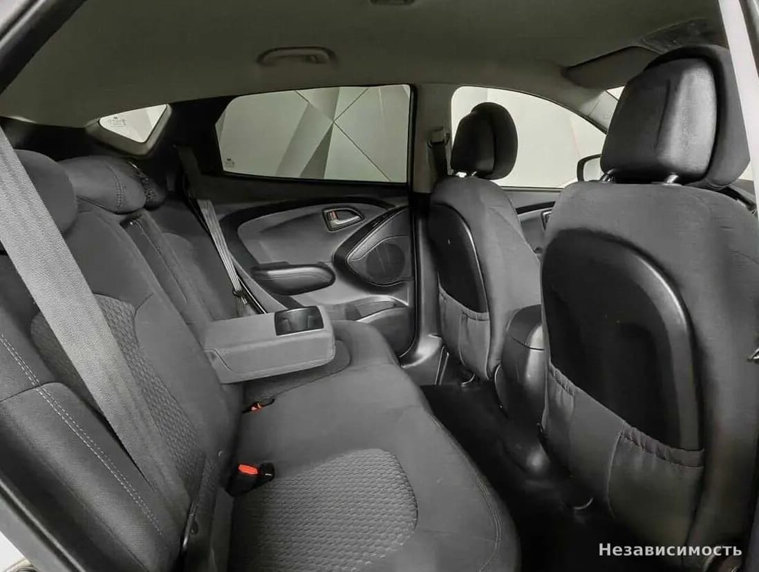 Hyundai ix35 2013 с пробегом — фото 10