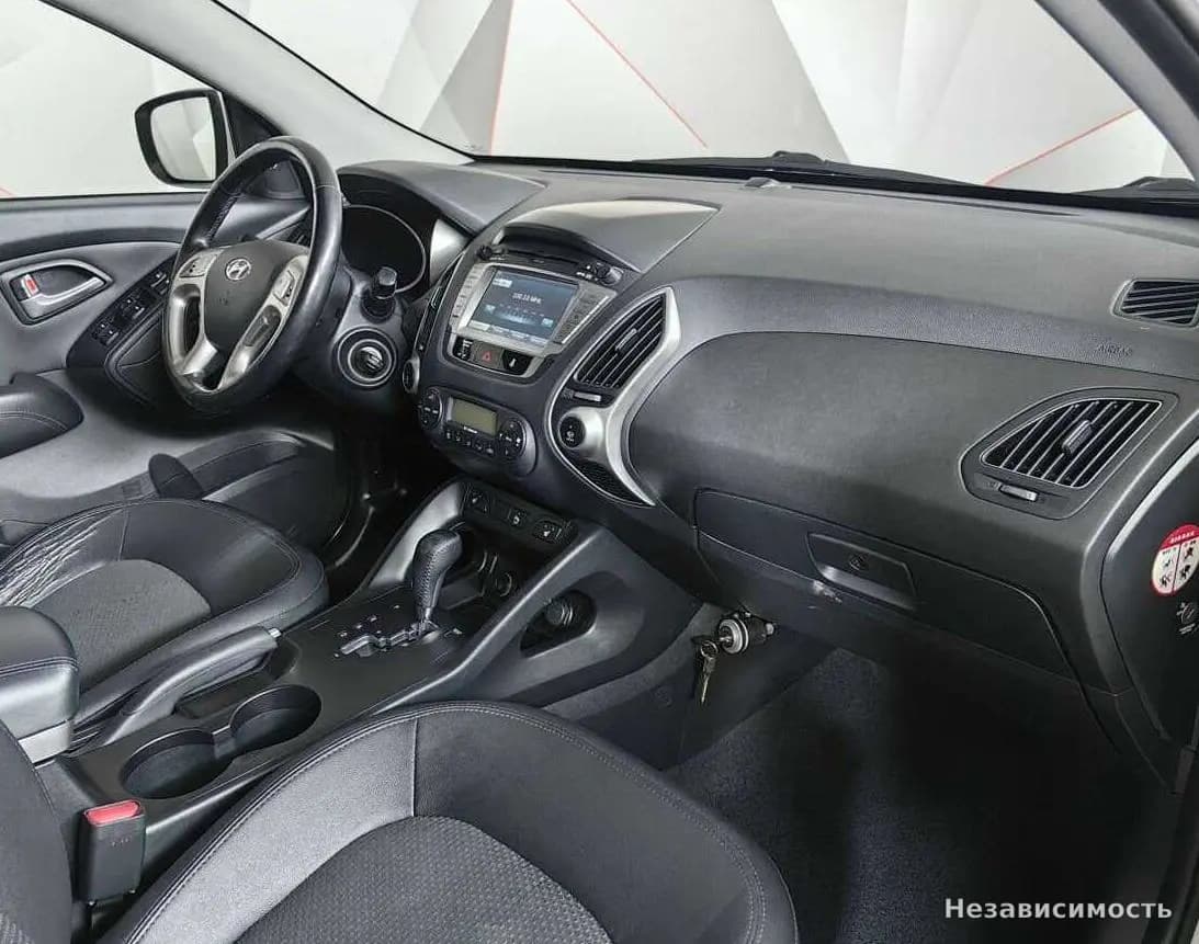 Hyundai ix35 2013 с пробегом — фото 9