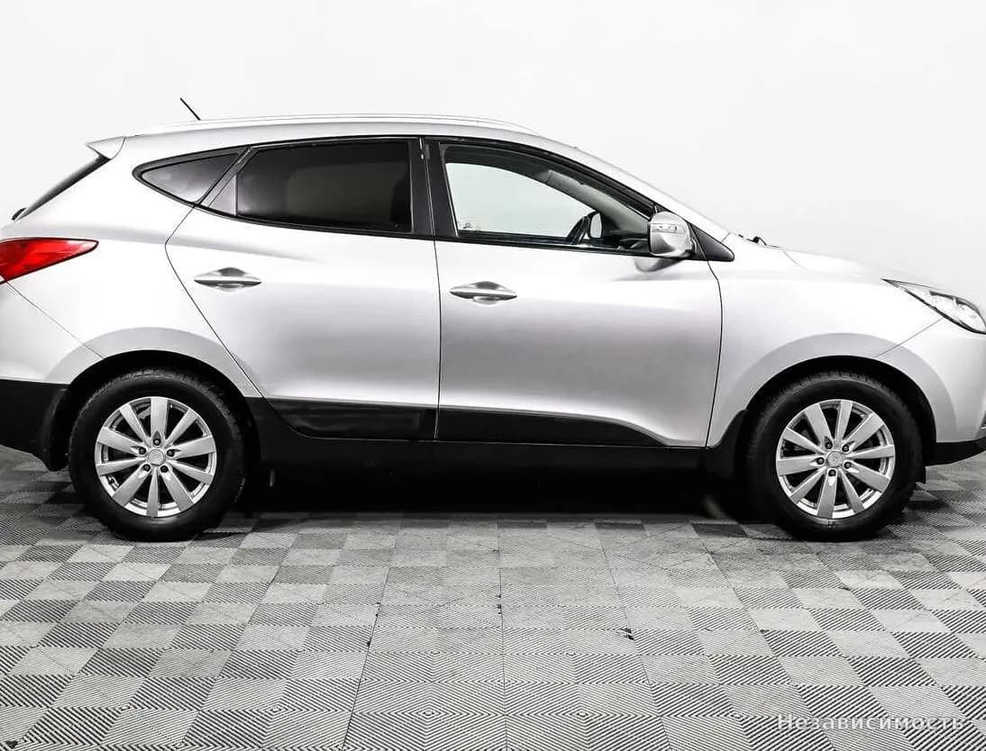 Hyundai ix35 2012 с пробегом — фото 4