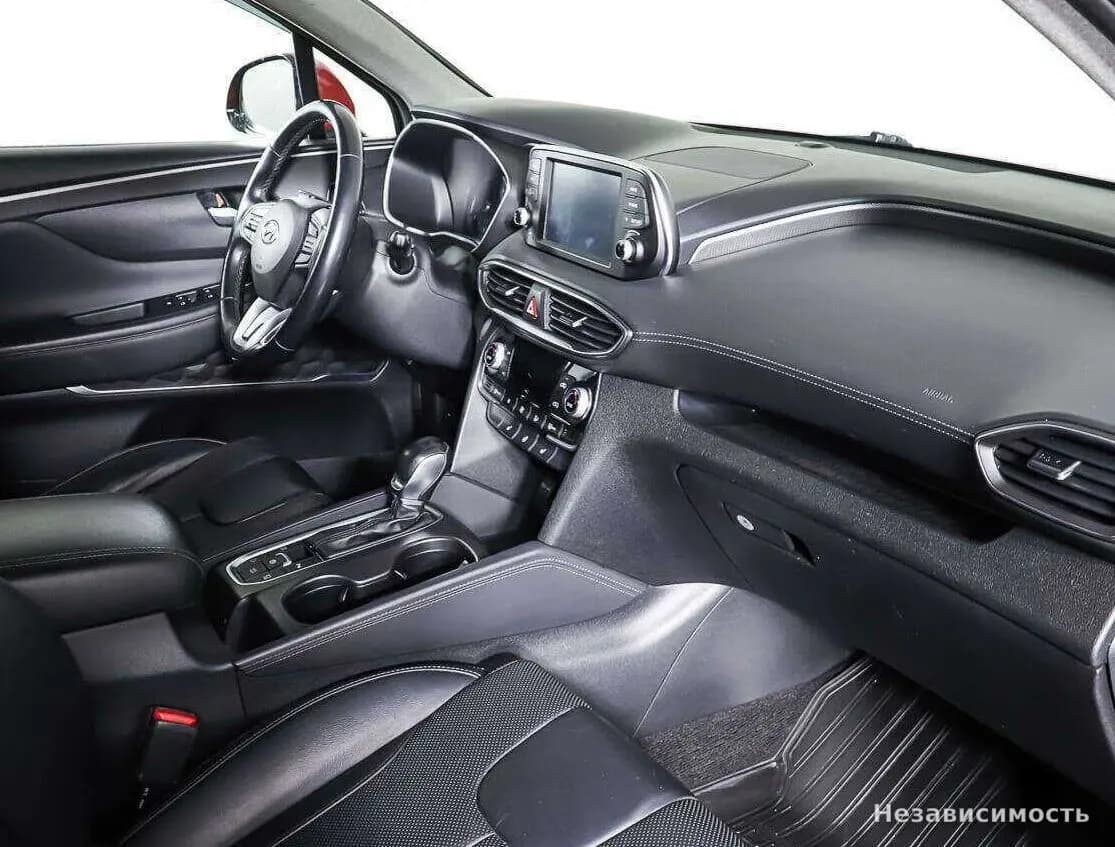 Hyundai Santa Fe 2018 с пробегом — фото 10