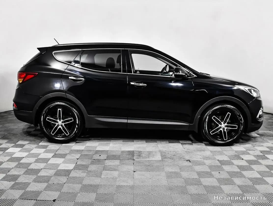 Hyundai Santa Fe 2017 с пробегом — фото 4