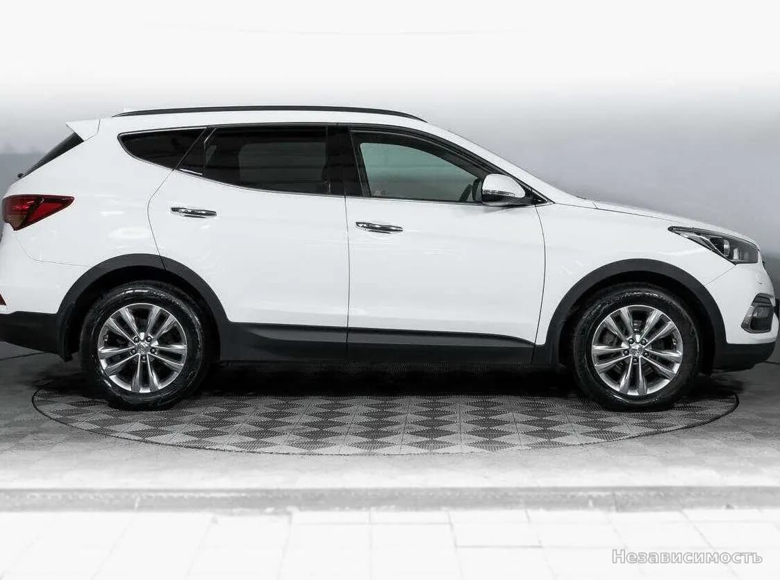 Hyundai Santa Fe 2018 с пробегом — фото 4