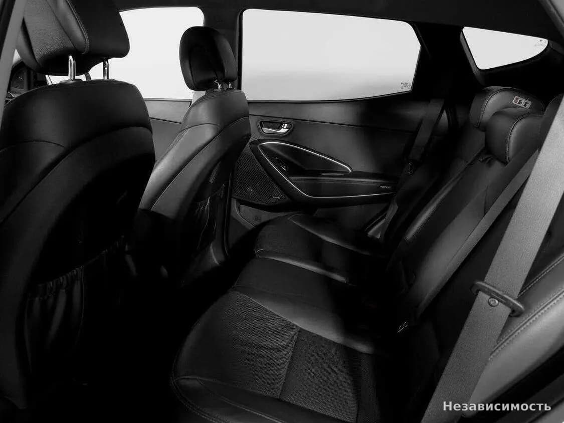 Hyundai Santa Fe 2018 с пробегом — фото 10