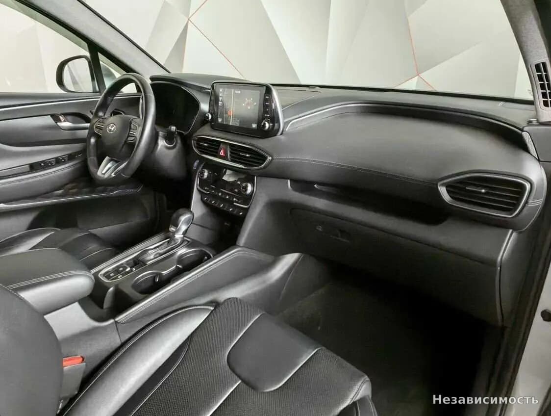 Hyundai Santa Fe 2019 с пробегом — фото 9