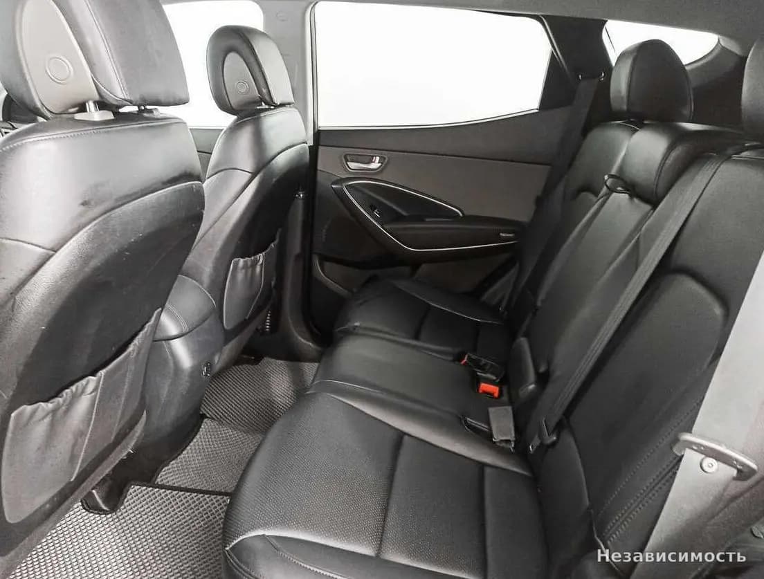 Hyundai Santa Fe 2017 с пробегом — фото 8
