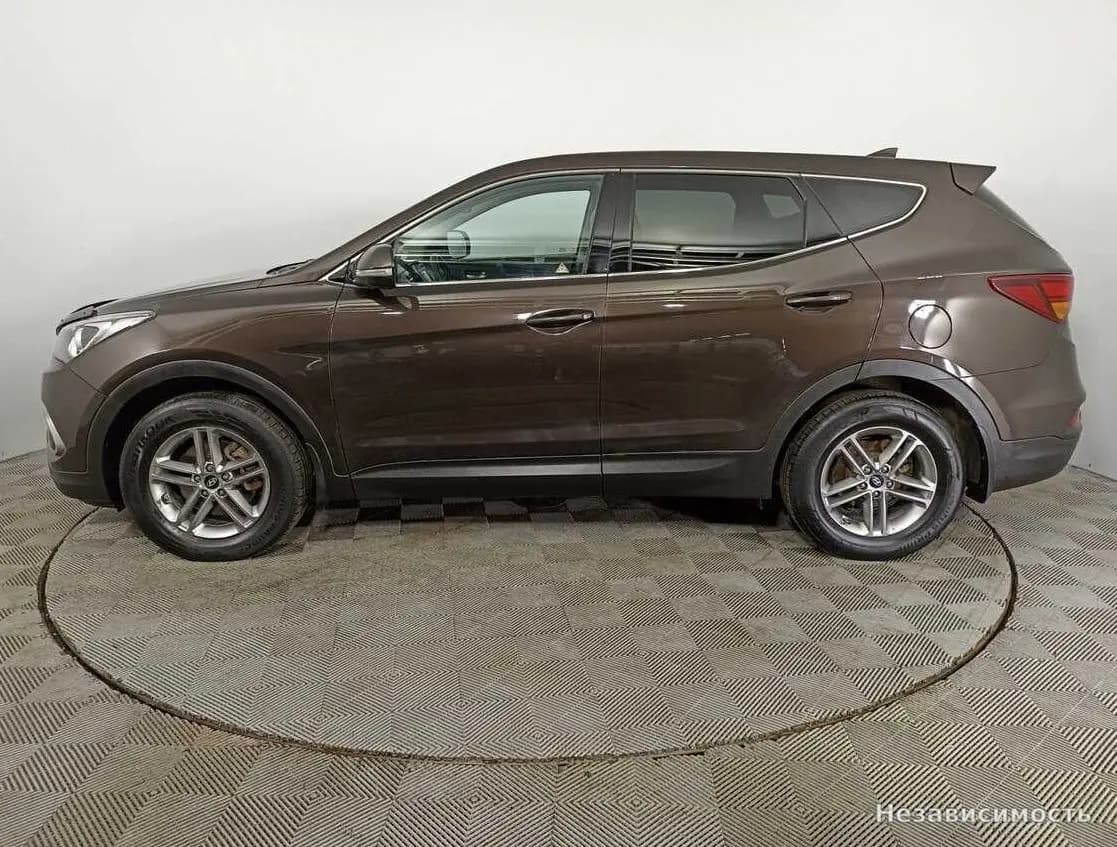 Hyundai Santa Fe 2017 с пробегом — фото 8