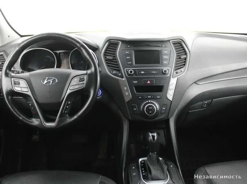 Hyundai Santa Fe 2018 с пробегом — фото 10