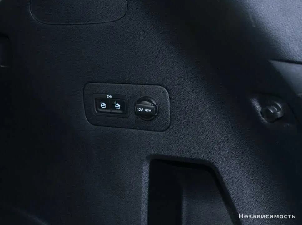 Hyundai Santa Fe 2019 с пробегом — фото 10