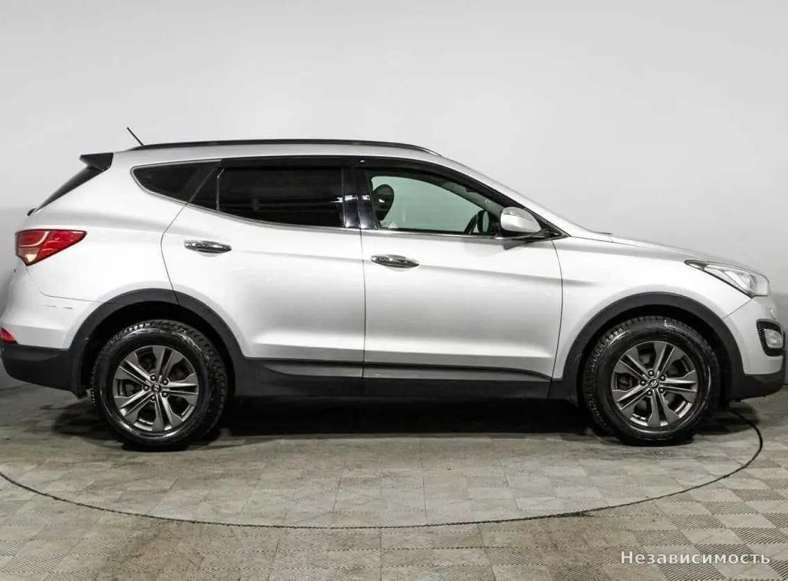 Hyundai Santa Fe 2012 с пробегом — фото 4