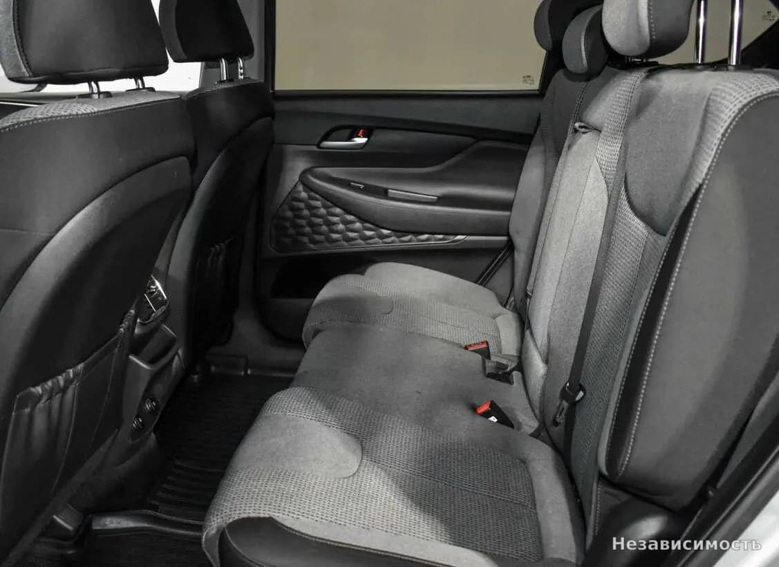 Hyundai Santa Fe 2018 с пробегом — фото 10