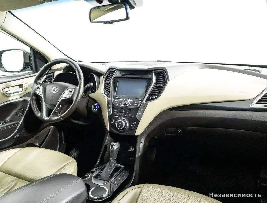 Hyundai Santa Fe 2012 с пробегом — фото 9