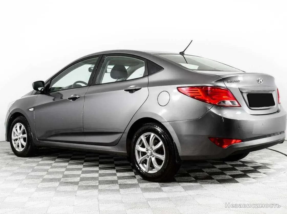 Hyundai Solaris 2016 с пробегом — фото 7