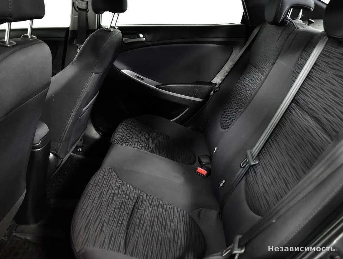 Hyundai Solaris 2016 с пробегом — фото 10