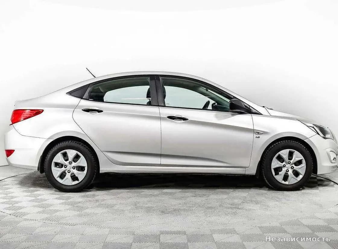 Hyundai Solaris 2015 с пробегом — фото 4