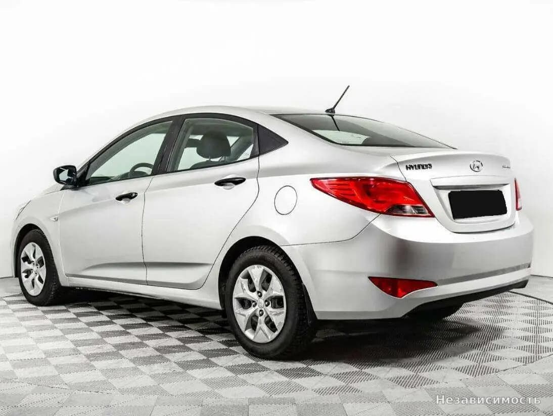 Hyundai Solaris 2015 с пробегом — фото 7
