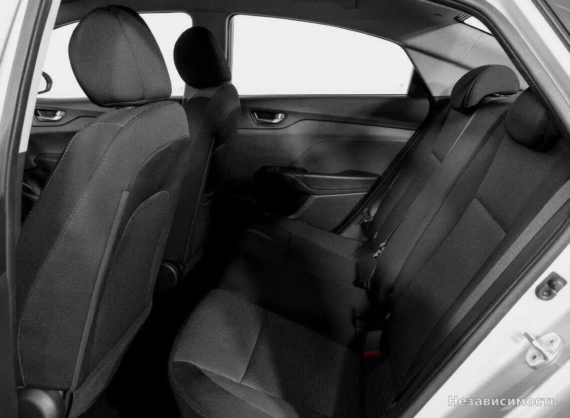 Hyundai Solaris 2018 с пробегом — фото 10