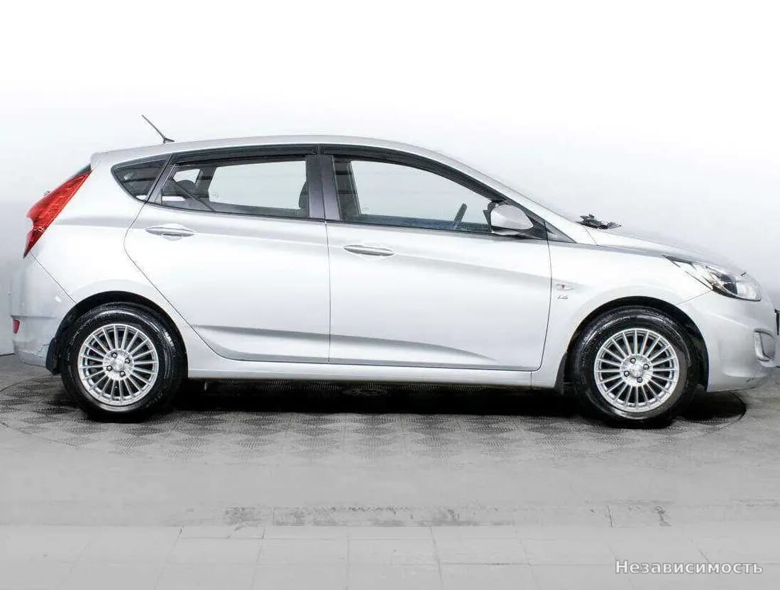 Hyundai Solaris 2012 с пробегом — фото 4