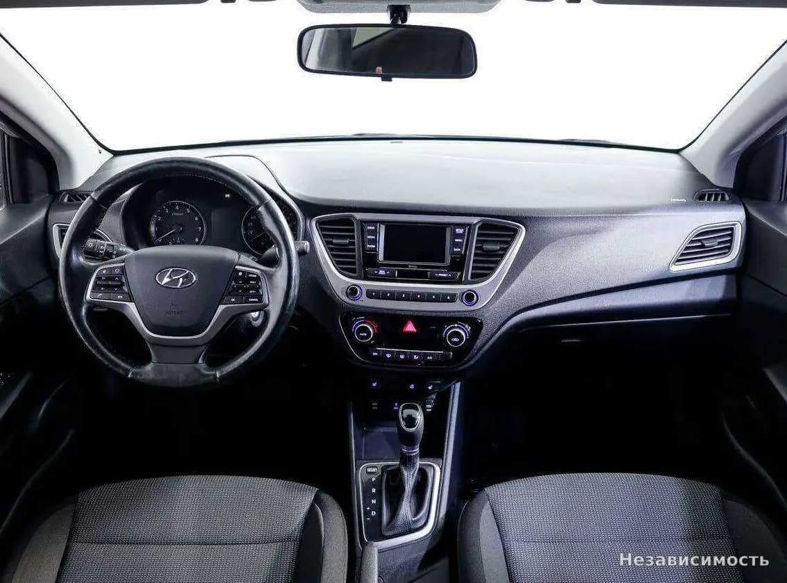 Hyundai Solaris 2017 с пробегом — фото 9