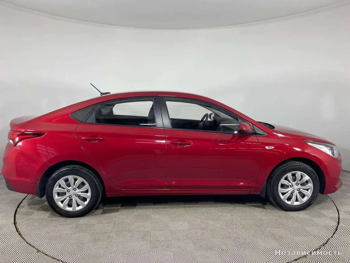 Hyundai Solaris 2017 с пробегом — фото 4