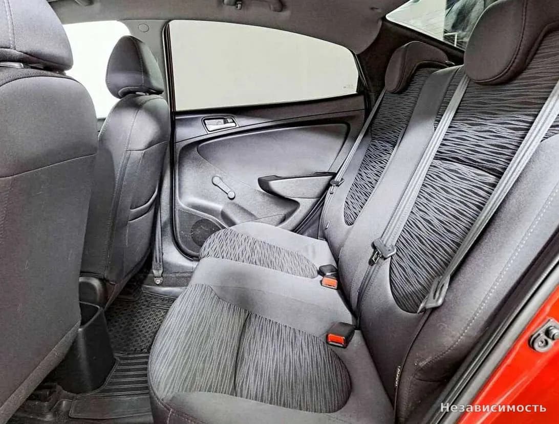 Hyundai Solaris 2016 с пробегом — фото 10