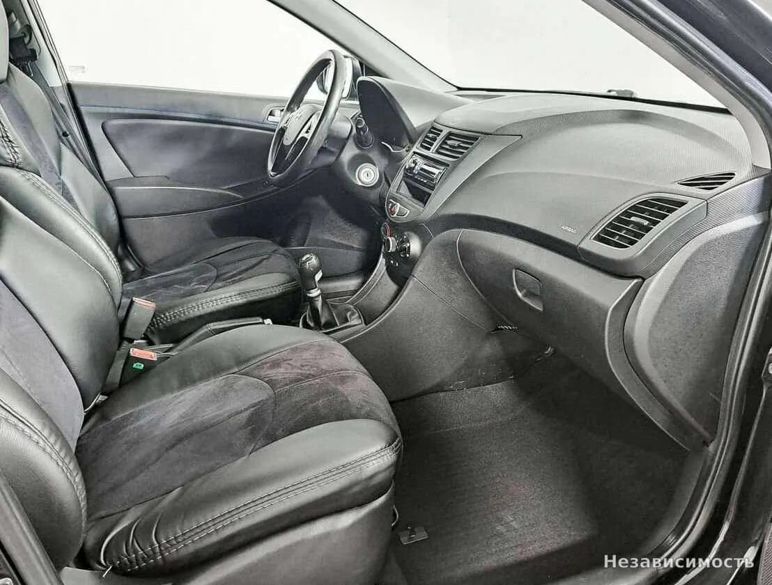 Hyundai Solaris 2012 с пробегом — фото 7