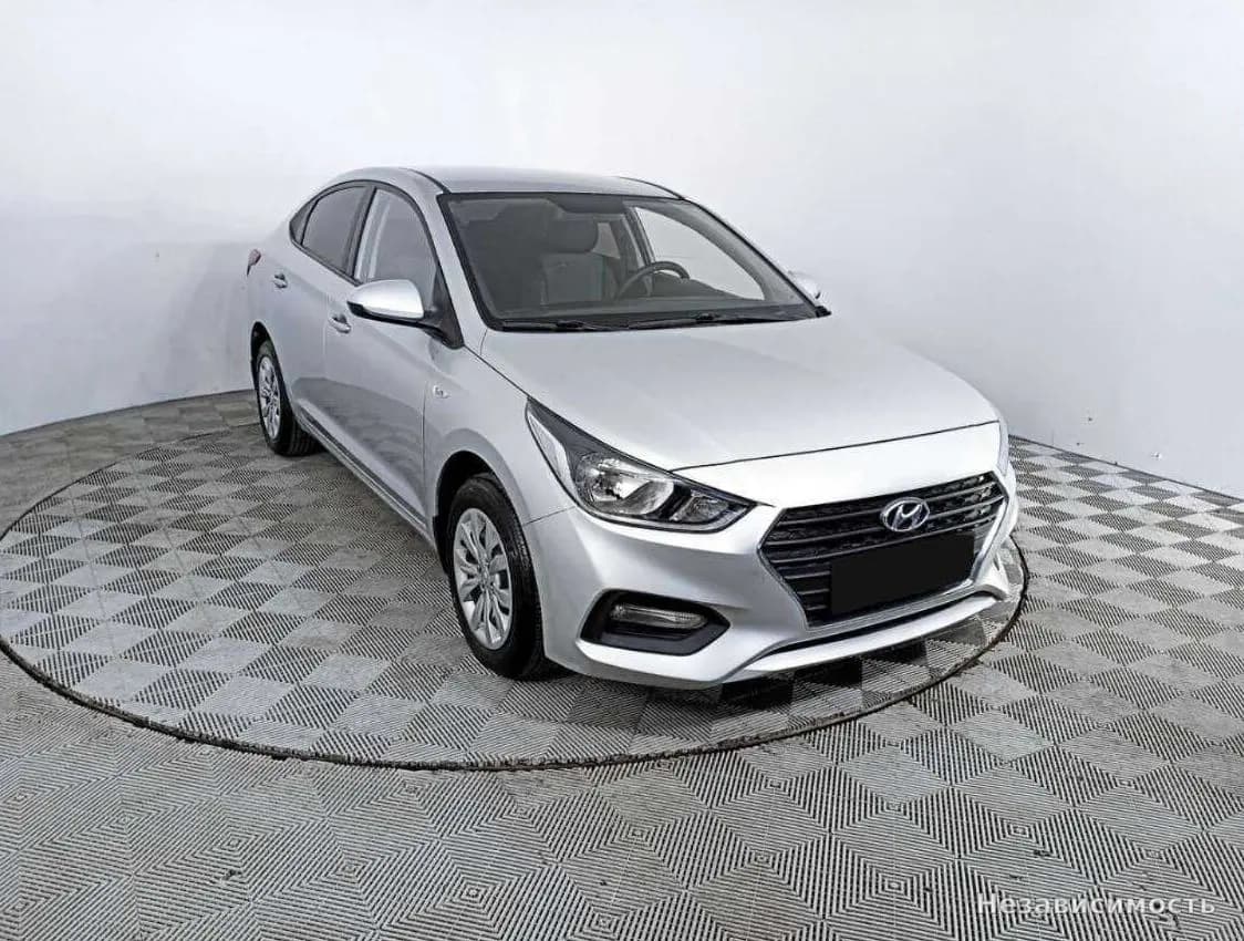 Hyundai Solaris 2017 с пробегом — фото 3