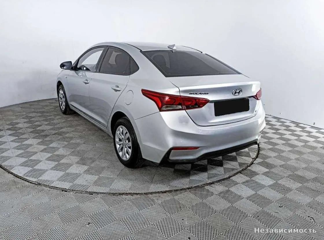 Hyundai Solaris 2017 с пробегом — фото 7