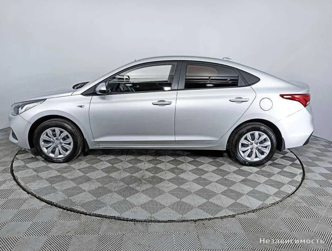 Hyundai Solaris 2017 с пробегом — фото 8