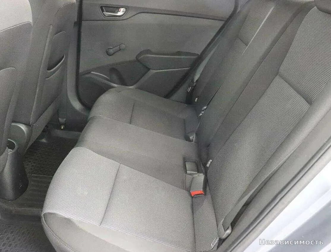 Hyundai Solaris 2017 с пробегом — фото 9