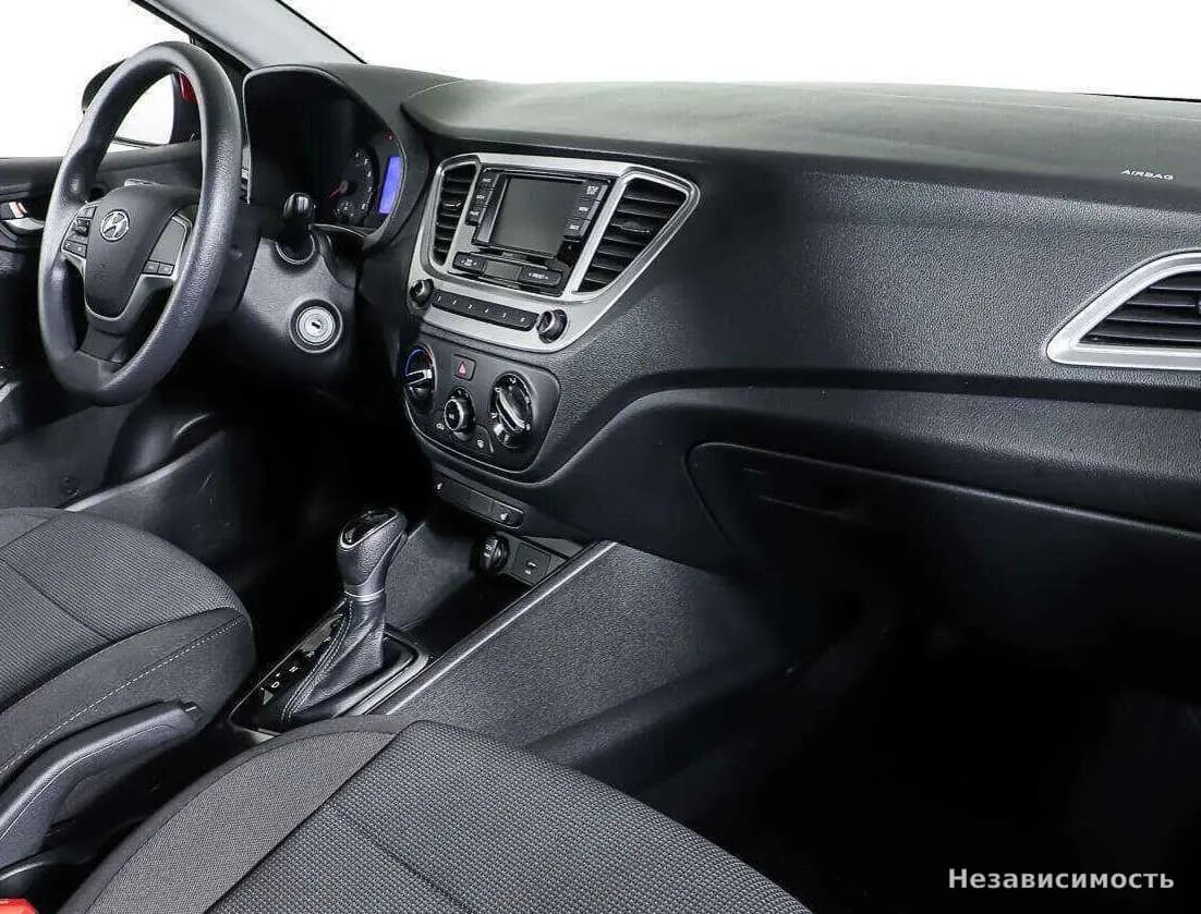 Hyundai Solaris 2020 с пробегом — фото 9
