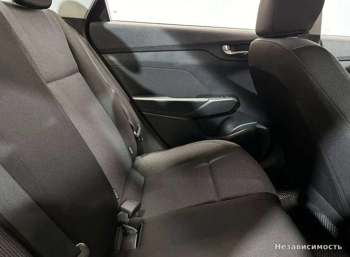 Hyundai Solaris 2019 с пробегом — фото 10
