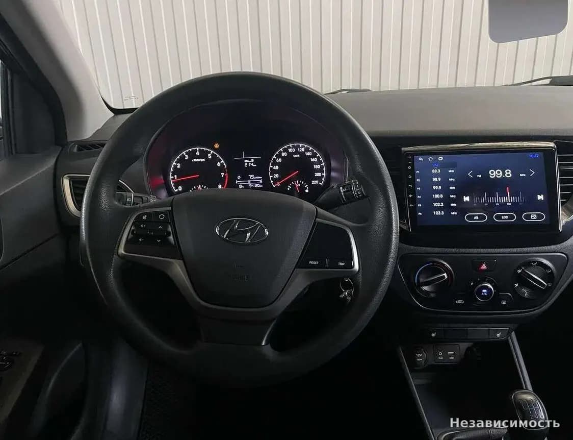 Hyundai Solaris 2019 с пробегом — фото 10