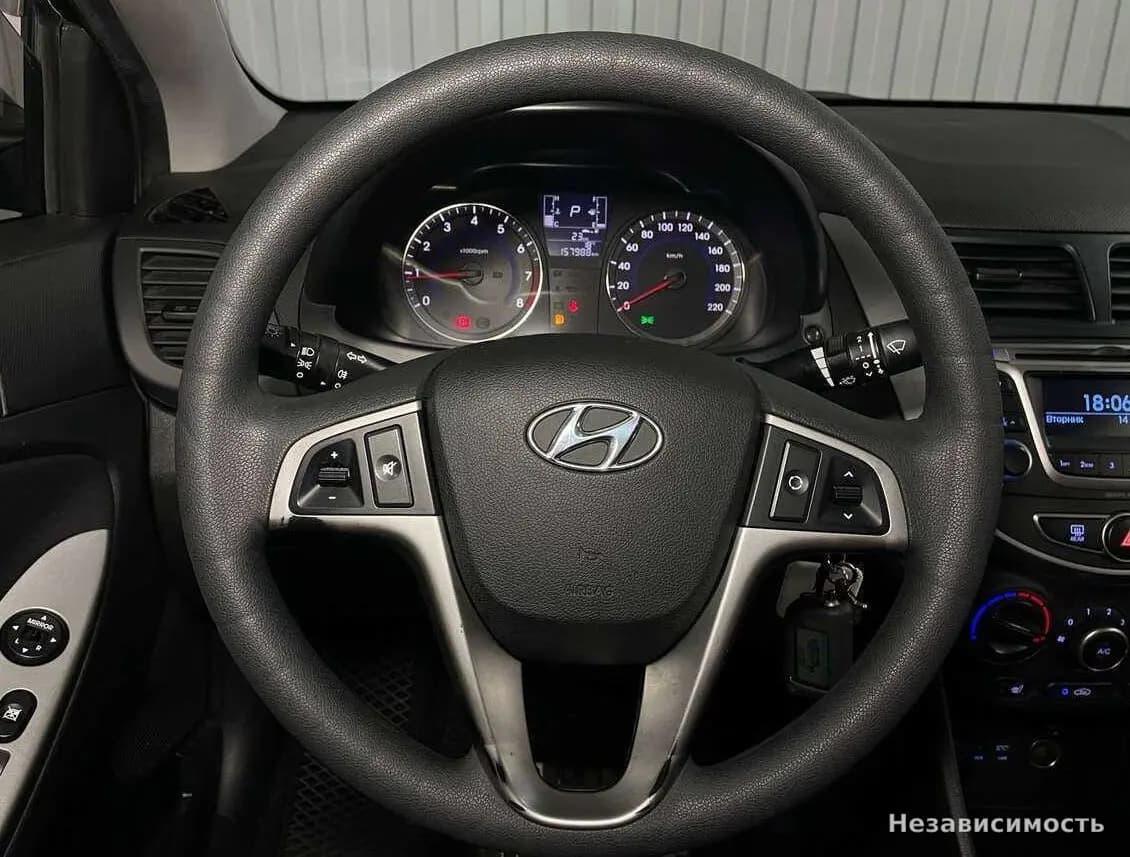 Hyundai Solaris 2016 с пробегом — фото 10