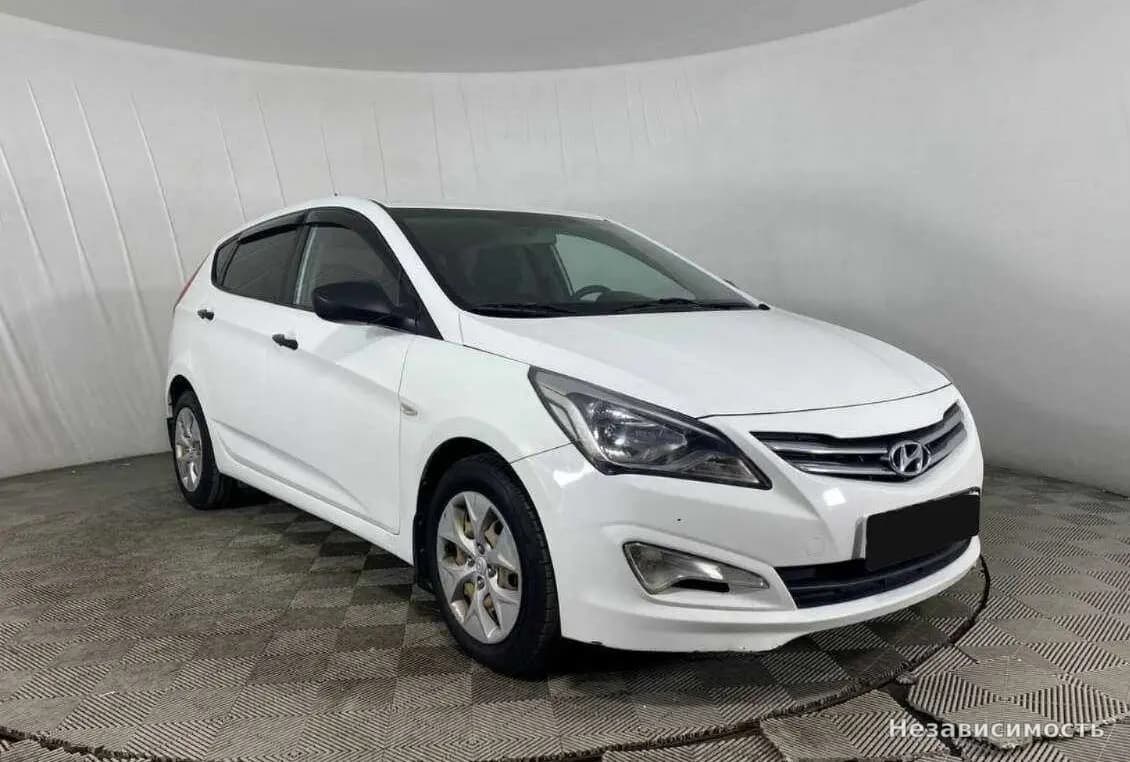 Hyundai Solaris 2014 с пробегом — фото 3