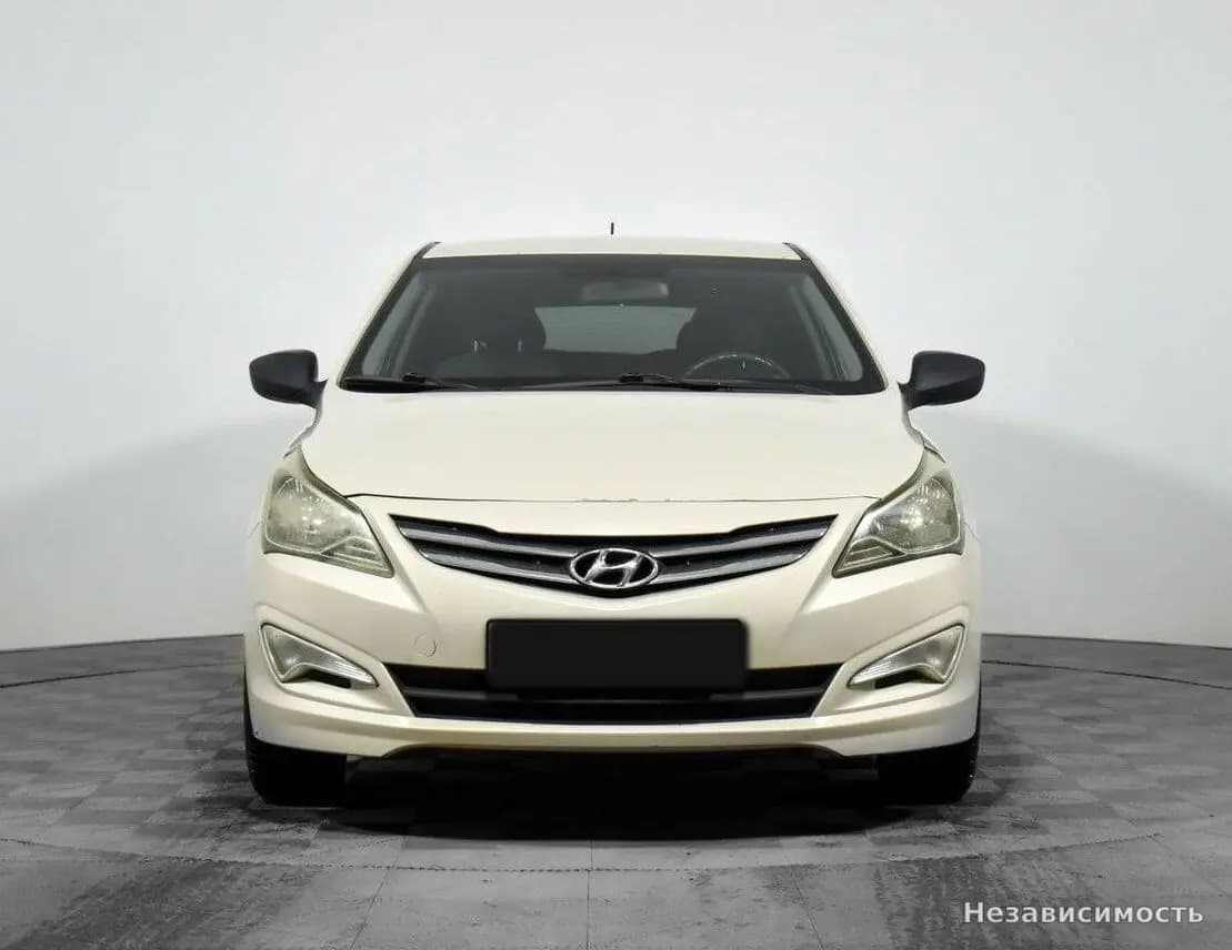 Hyundai Solaris 2015 с пробегом — фото 2