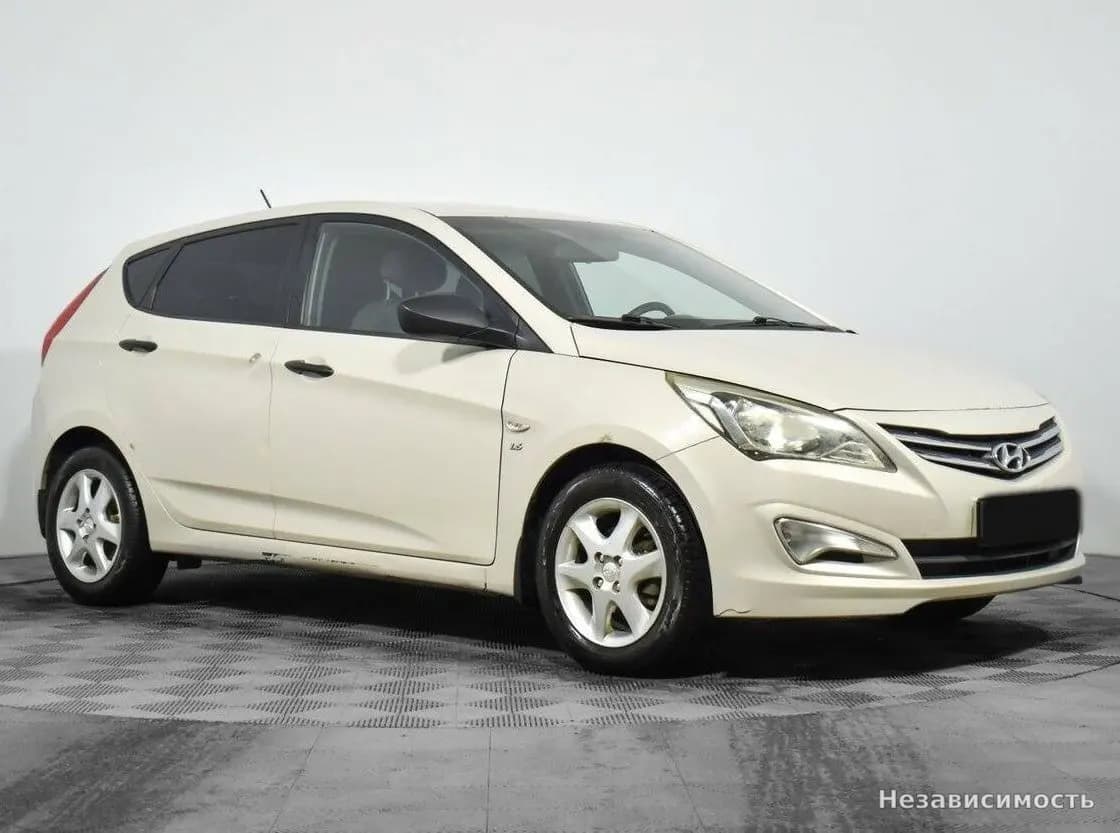 Hyundai Solaris 2015 с пробегом — фото 3