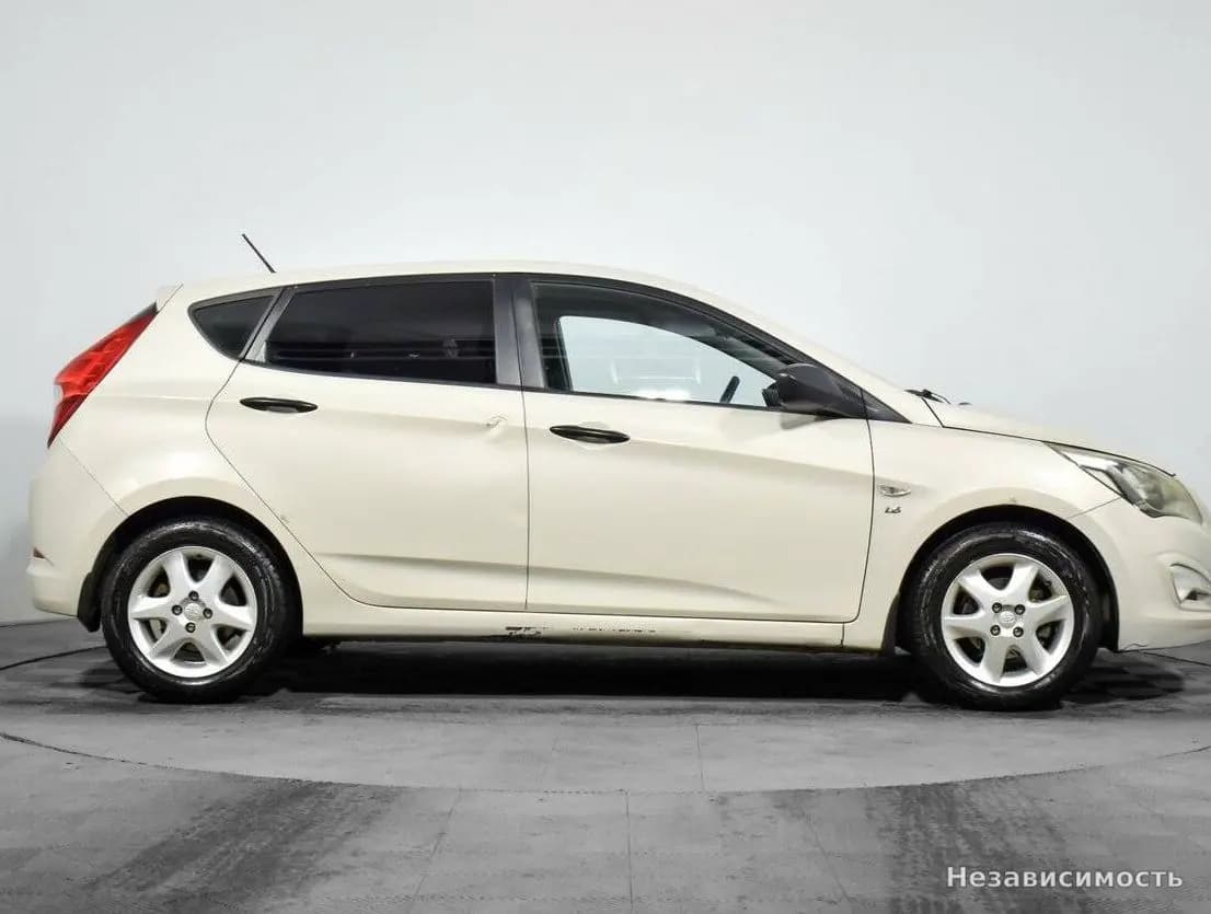 Hyundai Solaris 2015 с пробегом — фото 4