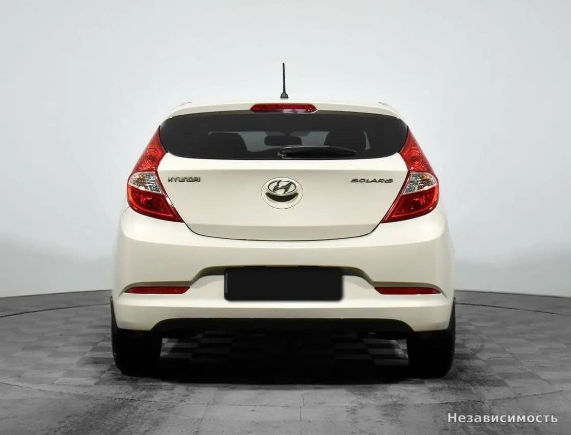 Hyundai Solaris 2015 с пробегом — фото 6