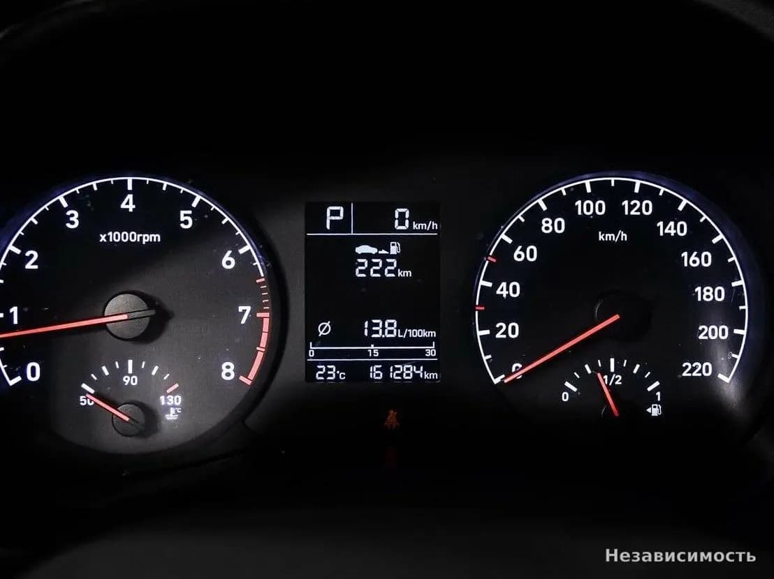 Hyundai Solaris 2017 с пробегом — фото 10