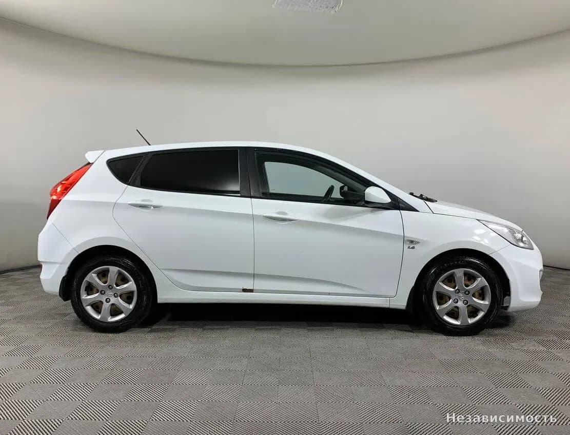 Hyundai Solaris 2013 с пробегом — фото 4