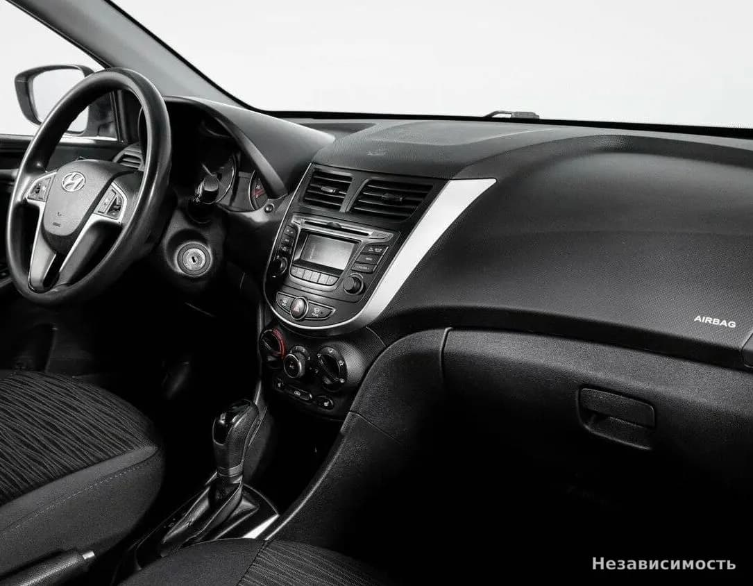 Hyundai Solaris 2016 с пробегом — фото 8