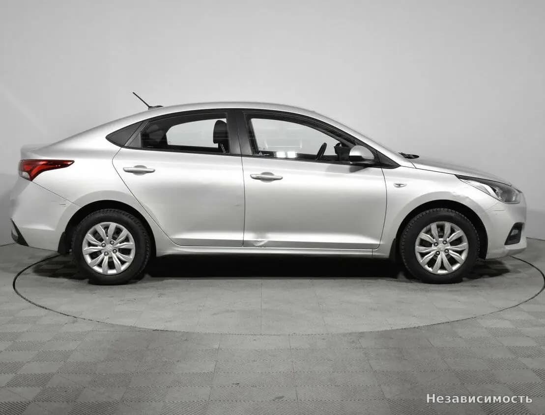 Hyundai Solaris 2017 с пробегом — фото 4