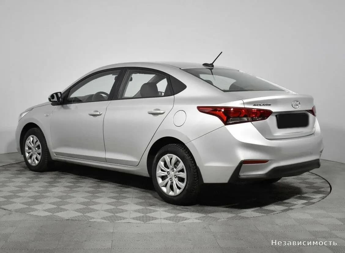 Hyundai Solaris 2017 с пробегом — фото 7