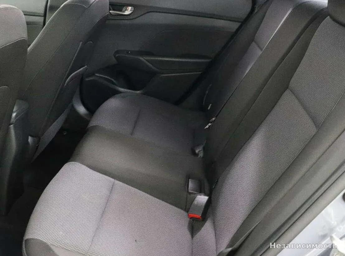 Hyundai Solaris 2017 с пробегом — фото 8