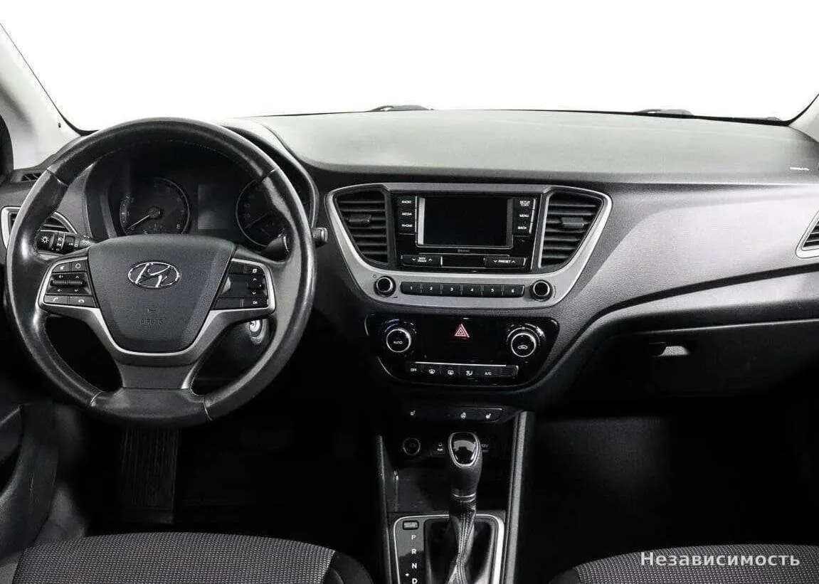 Hyundai Solaris 2017 с пробегом — фото 10