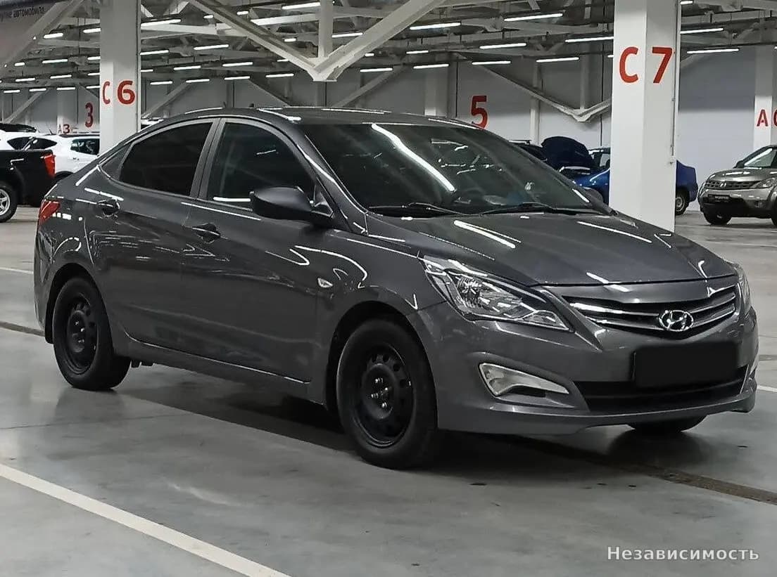 Hyundai Solaris 2015 с пробегом — фото 3