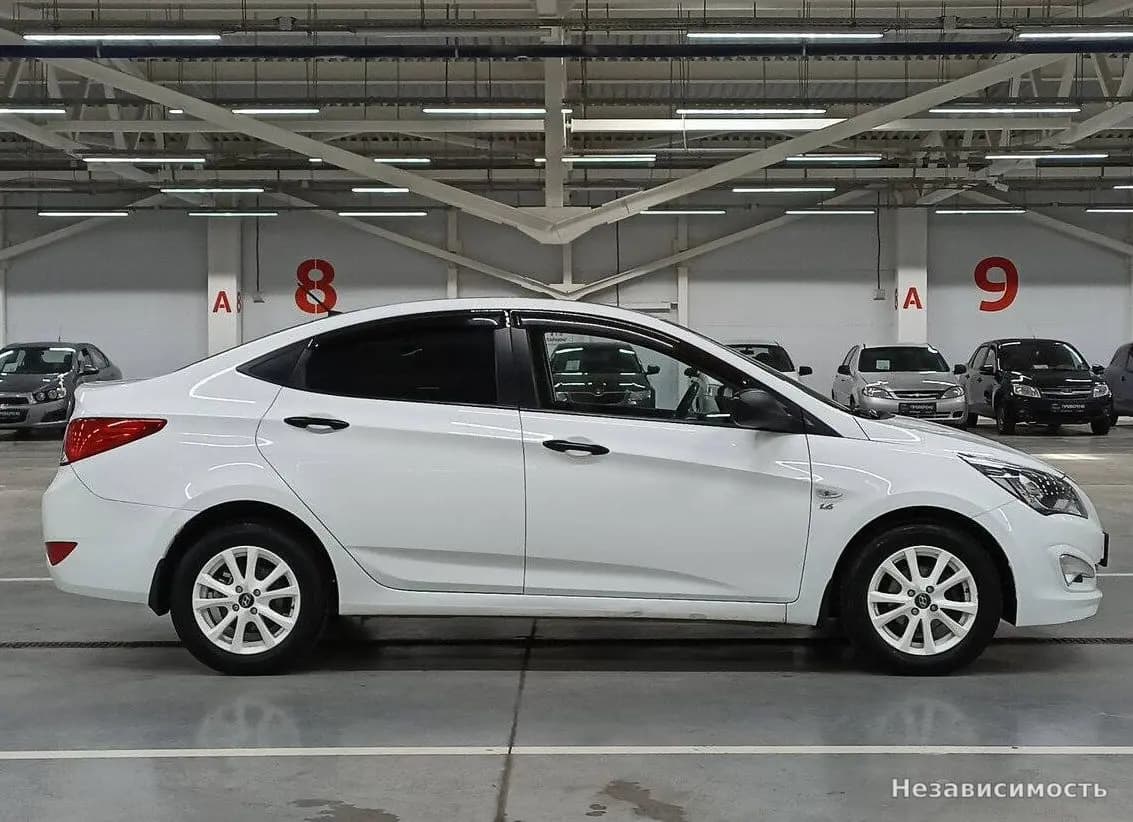 Hyundai Solaris 2015 с пробегом — фото 4