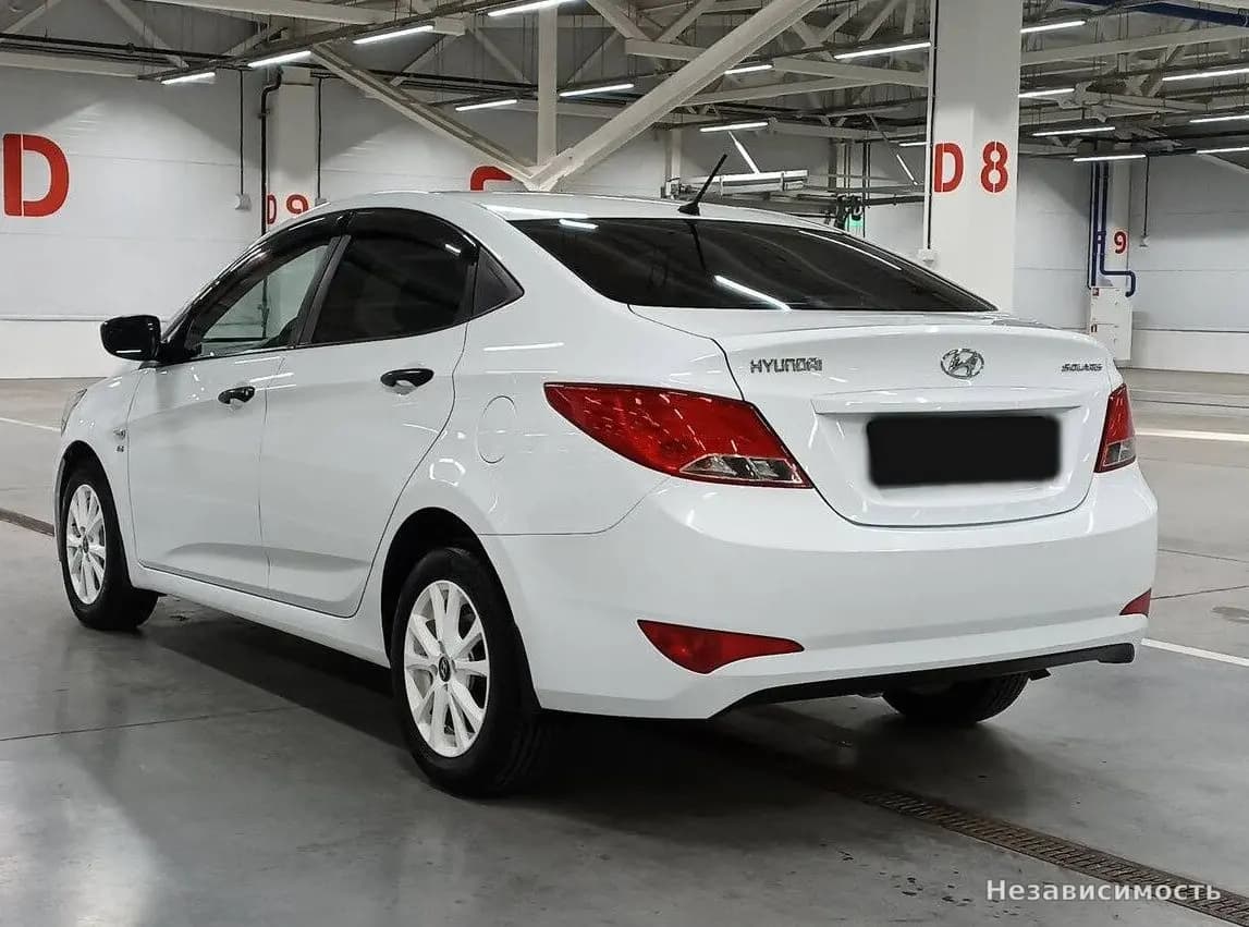 Hyundai Solaris 2015 с пробегом — фото 7